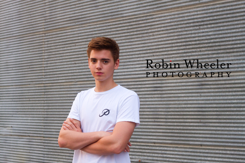 High school senior photo in downtown Ontario, Oregon