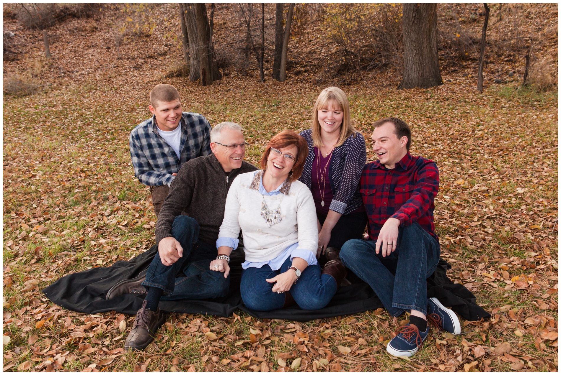 Fall family pictures at Ontario State Park