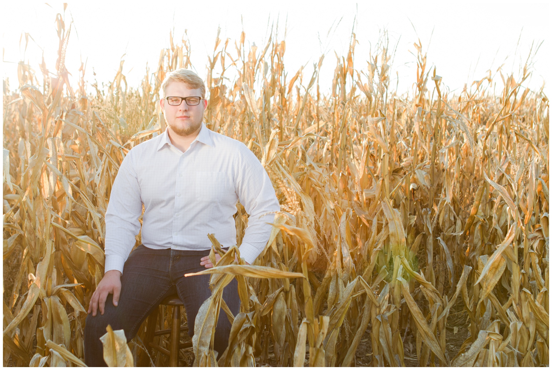 Fall senior photos in a corn field in Ontario, Oregon