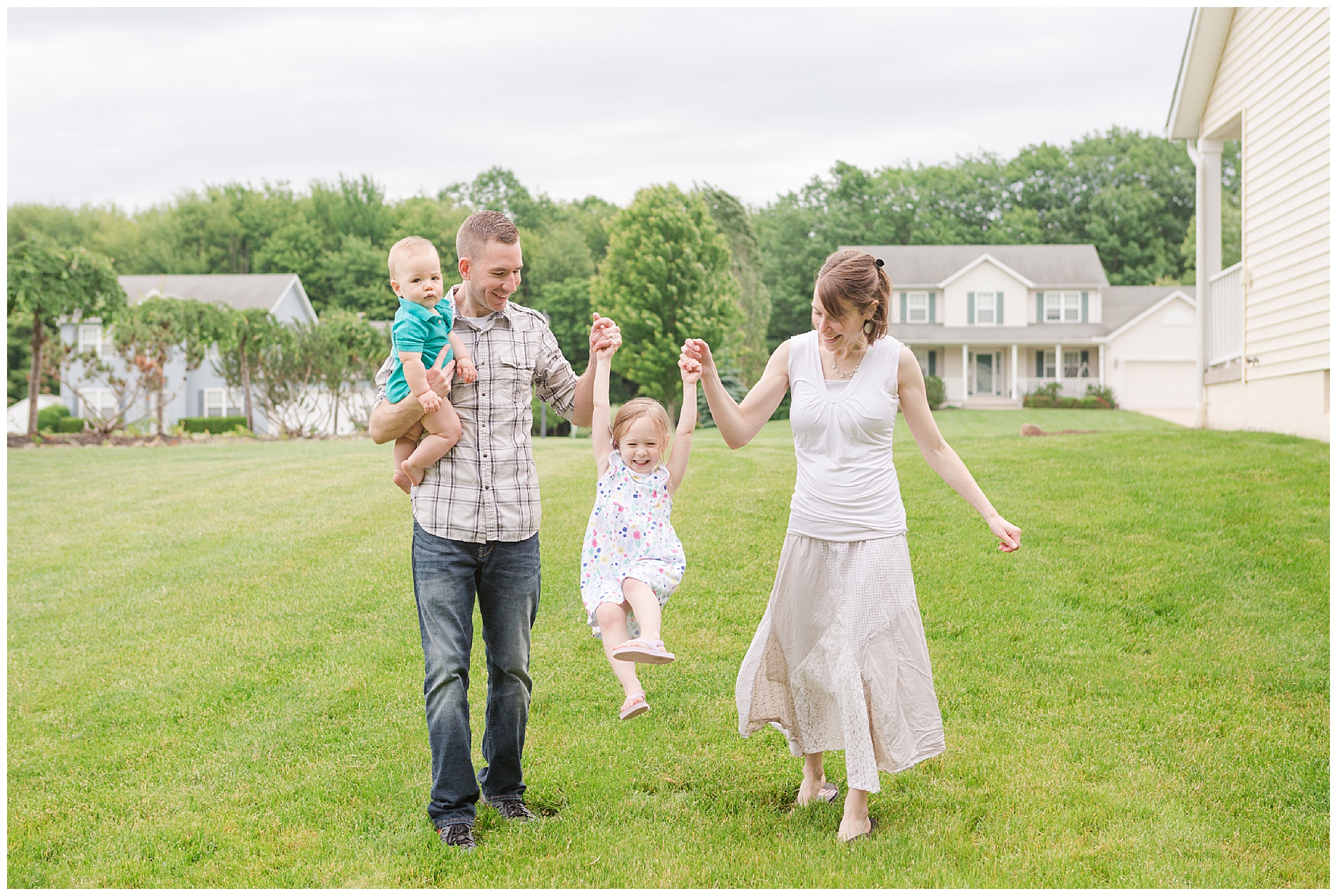 amily photos in northeast Ohio | family pictures | Ohio photographer Robin Wheeler