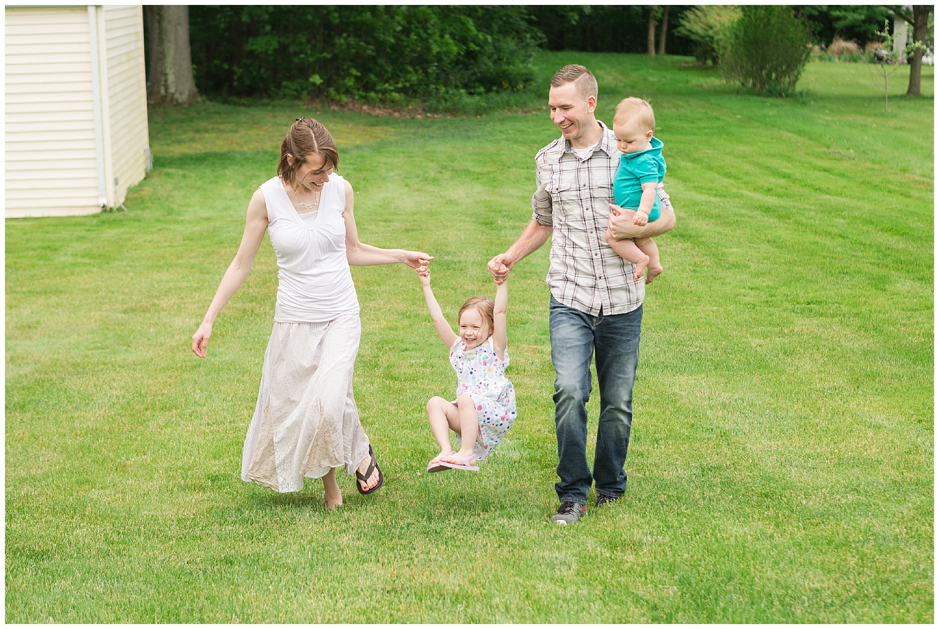 amily photos in northeast Ohio | family pictures | Ohio photographer Robin Wheeler