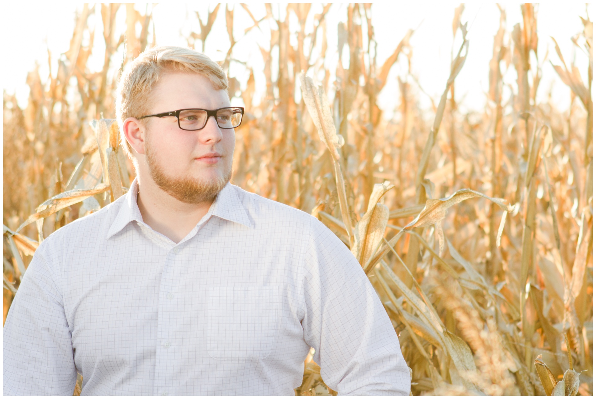 Fall senior photos in a corn field in Ontario, Oregon