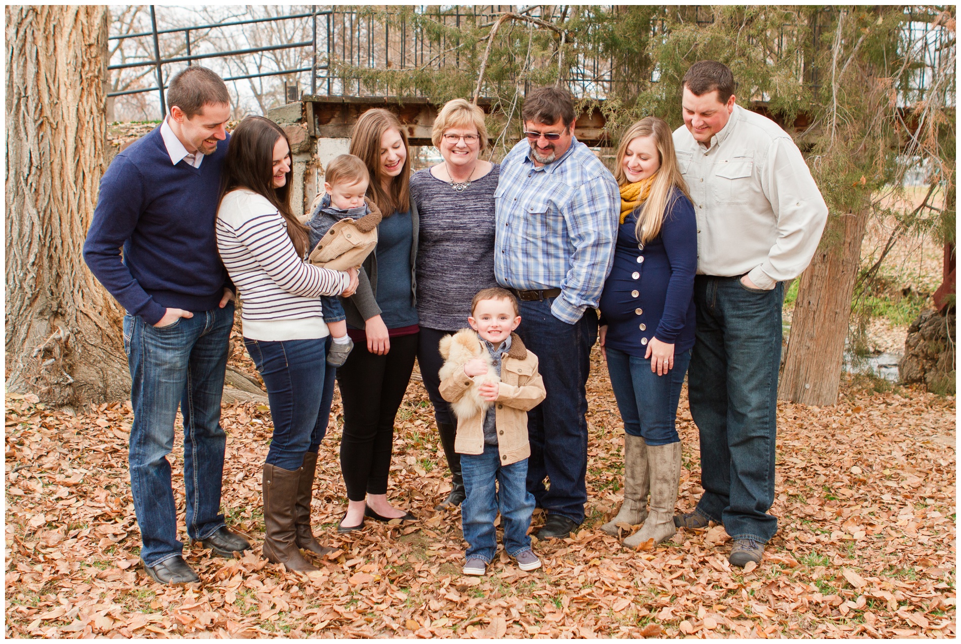 Family portraits at Kiwanis Park in Payette