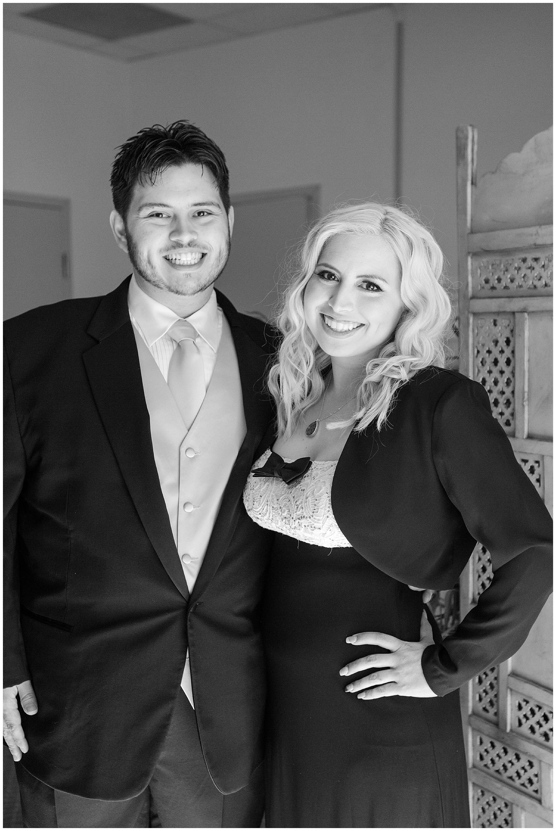 Groom and his sister | Idaho wedding photographer | Robin Wheeler Photography
